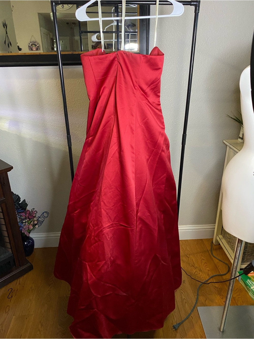 David's Bridal Strapless Satin Gown in Deep Red - Picture 6 of 11